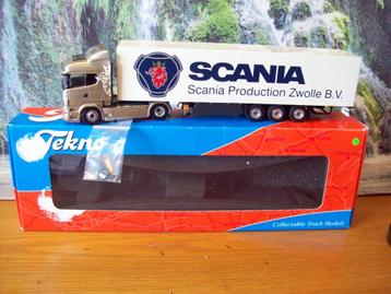 Tekno - Scania R 730 - V8 - Truck of the Year in doos