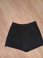 Pull&Bear korte bermuda 36, Kleding | Dames, Broeken en Pantalons, Verzenden