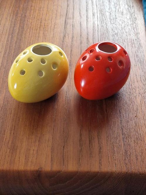2 x Vintage Goebel Eivormige Bloemensteker/Vaasje 1967, Antiek en Kunst, Kunst | Designobjecten, Ophalen of Verzenden
