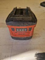 Hilti 36volt  3 ah gebruikt, Doe-het-zelf en Verbouw, Gereedschap | Machine-onderdelen en Toebehoren, Ophalen, Gebruikt