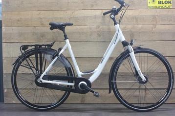 Giant Ultimo damesfiets 7v Naafdynamo wit met 3 mnd garantie beschikbaar voor biedingen