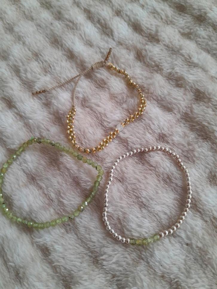 Nieuwe mooie armbanden, 4 euro per stuk, Sieraden, Tassen en Uiterlijk, Armbanden, Nieuw, Overige kleuren, Met edelsteen, Ophalen of Verzenden