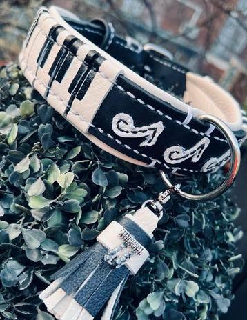 Piano design halsband leer uniek zwart wit hals 40-49 muziek beschikbaar voor biedingen