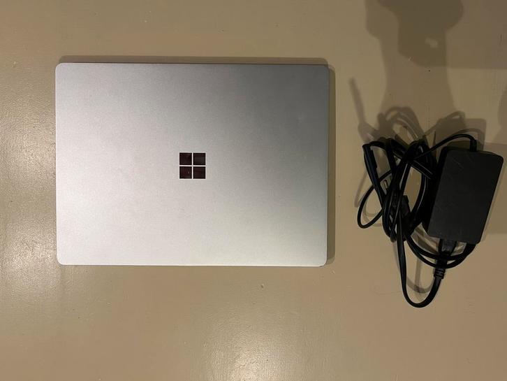 Microsoft Surface Laptop Go 13 inch, Computers en Software, Windows Laptops, Gebruikt, 13 inch, SSD, Minder dan 2 Ghz, 8 GB, Qwerty