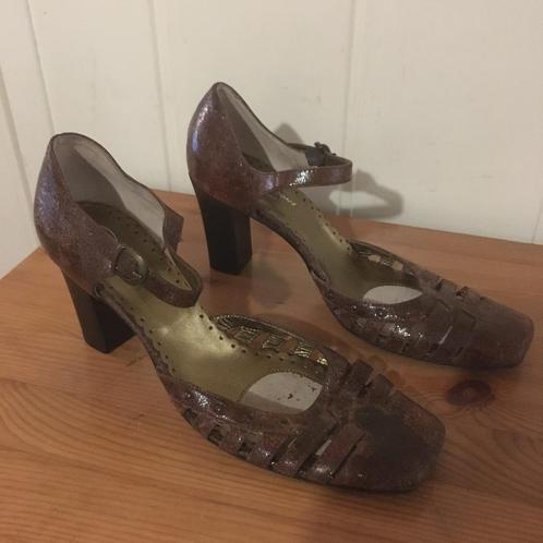 Elegante bruine leren pumps van Dick Boons, maat 38, Kleding | Dames, Schoenen, Zo goed als nieuw, Pumps, Bruin, Verzenden