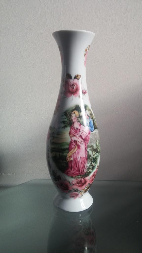 Mooie, handbeschilderde porseleinen vaas, gesigneerd., Antiek en Kunst, Antiek | Vazen, Ophalen of Verzenden