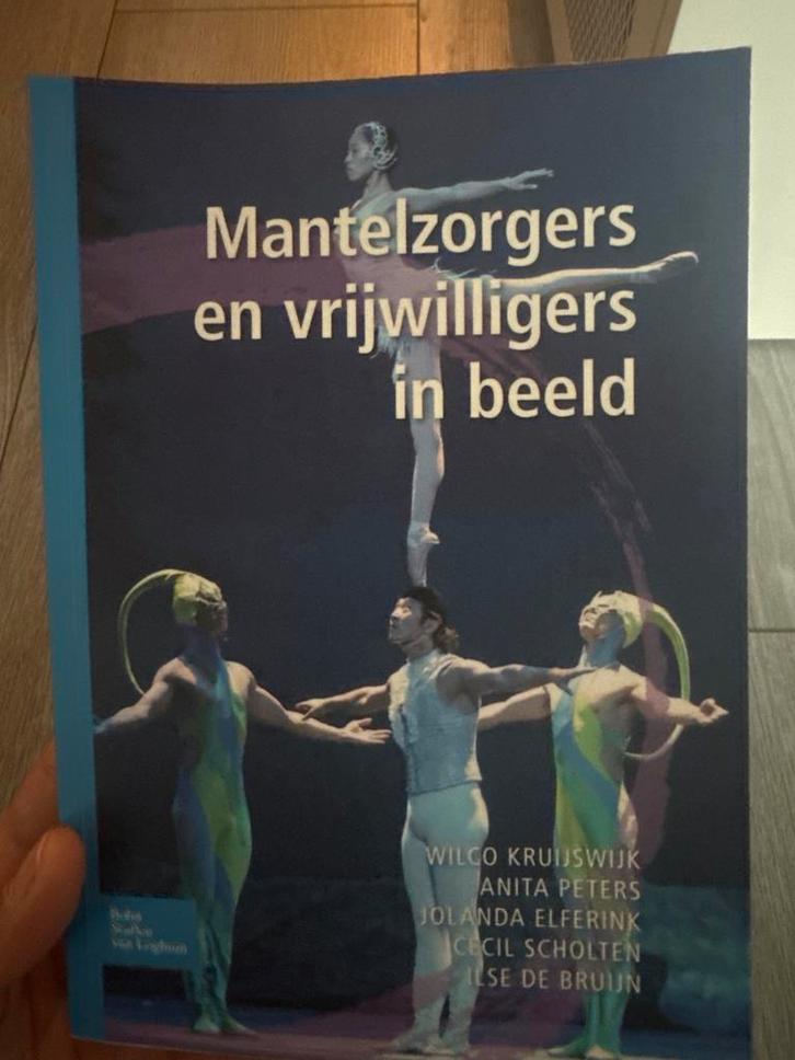 Mantelzorgers en vrijwilligers in beeld, Boeken, Psychologie, Zo goed als nieuw, Overige onderwerpen, Ophalen of Verzenden