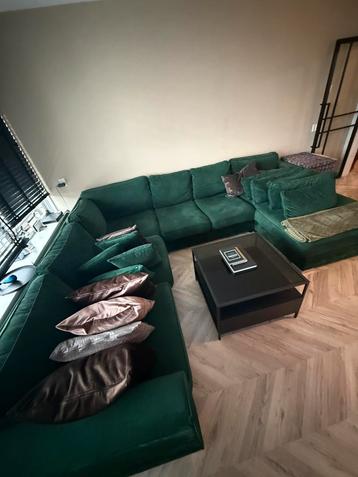 Te koop:  groene hoekbank met loungegedeelte. beschikbaar voor biedingen