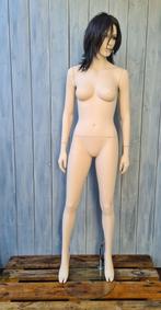 etalagepop dame paspop vrouw met pruik, Ophalen of Verzenden, Gebruikt, Paspop