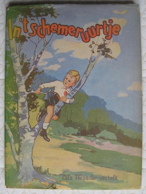 in 't Schemeruurtje Als Moeder vertelt... (van rond 1930 ?), Antiek en Kunst, Antiek | Boeken en Bijbels, Ophalen of Verzenden