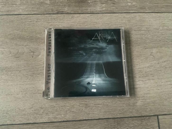 CD - Rock - Arena The Visitor Revisited, Cd's en Dvd's, Cd's | Rock, Zo goed als nieuw, Poprock, Ophalen of Verzenden