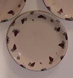 3extra grote dinerborden druiventrossen Van Cleef en Arpels., Ophalen of Verzenden, Porselein, Overige stijlen, Bord(en)