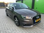 Audi A1 1.0 Tfsi 95pk S Tronic 2017 Bruin, Auto's, Stof, A1, Bruin, 48 €/maand