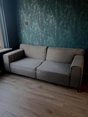 Bank / couch / grijs / 215x95 cm / Geen huisdieren