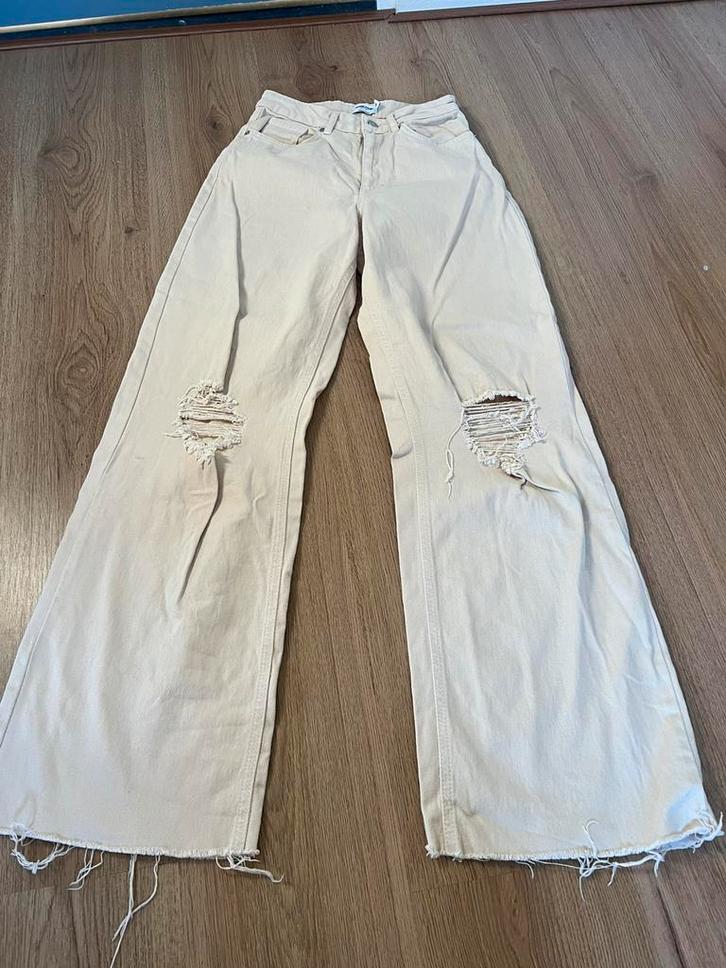 Romee strijd na-kd ecru beige broek wijde pijpen 36, Kleding | Dames, Broeken en Pantalons, Zo goed als nieuw, Maat 36 (S), Beige