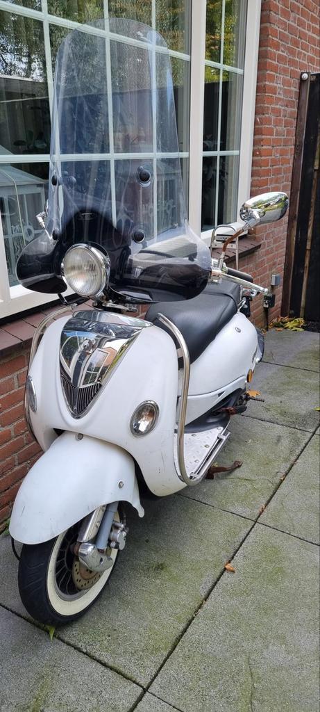 AGM Retro Scooter Blauw Kenteken - Rijdt Prima!, Fietsen en Brommers, Scooters | Yamaha, Gebruikt, Overige modellen, Maximaal 25 km/u