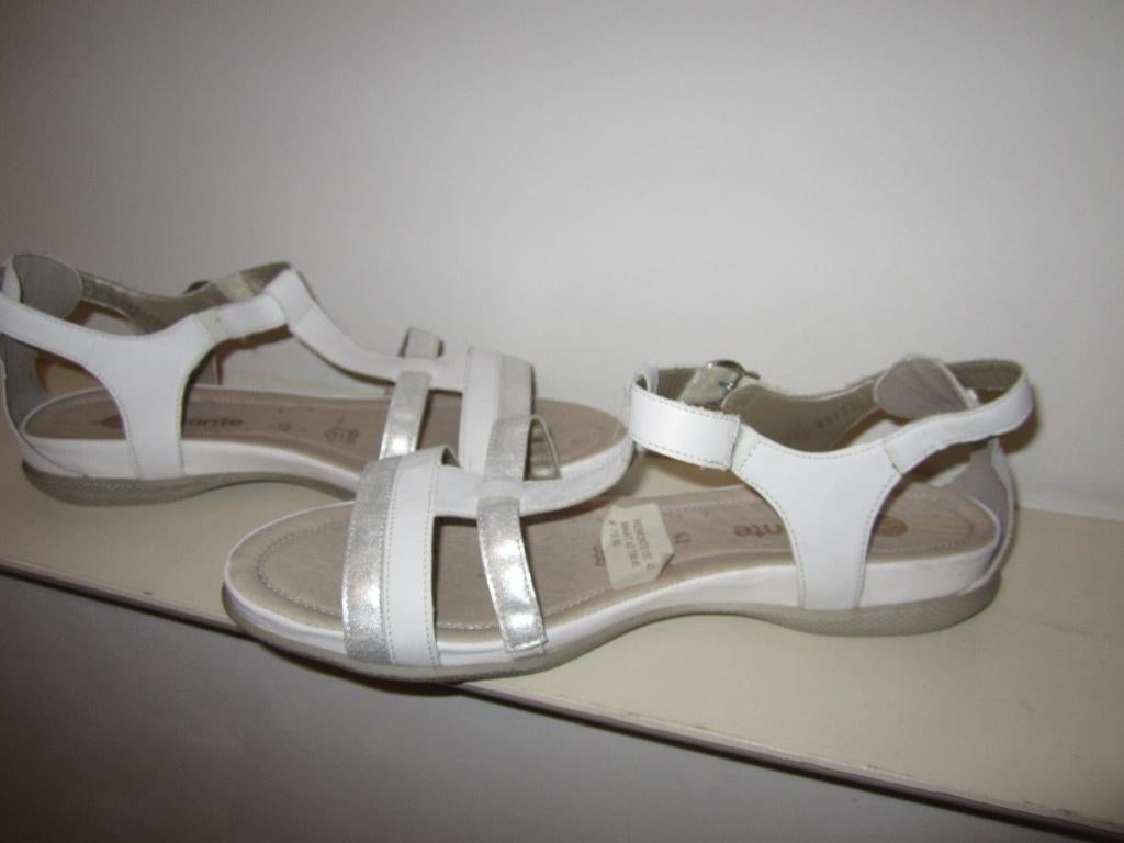 Remote sandalen maat 43 nieuw in doos, Wit, Nieuw, Remote, Sandalen of Muiltjes