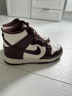 Nike dunk high, Kleding | Dames, Schoenen, Ophalen, Zo goed als nieuw, Overige kleuren, Sneakers of Gympen