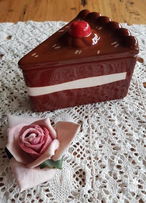Keramiek deksel doosje, chocolade taartpunt, Delft Holland, Antiek en Kunst, Curiosa en Brocante, Ophalen of Verzenden