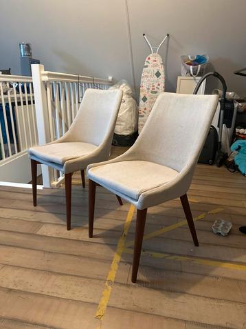 6 Dutchbone Juju stoelen beschikbaar voor biedingen