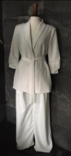 Wit gestreepte lichtpaarse strepen pak kostuum Codepink, Kleding | Dames, Maat 38/40 (M), Kostuum of Pak, Codepink, Wit