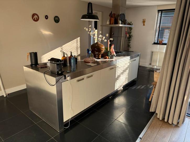 Luxe design keuken met eiland en Siemens apparatuur, Huis en Inrichting, Keuken | Complete keukens, Gebruikt, Ophalen