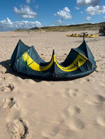 Flysurfer ERA 7m (+force bar) beschikbaar voor biedingen