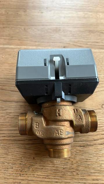 3-weg klep. VC8010. Honeywell. beschikbaar voor biedingen