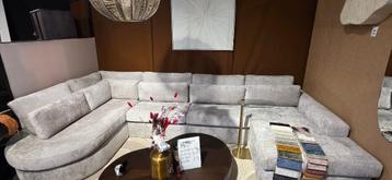 U-bank New York met Lendenkussens Incl 5 Jaar Just Enjoy beschikbaar voor biedingen