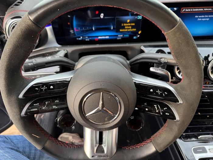 Kilometerteller KM van een Mercedes CLA, Auto-onderdelen, Dashboard en Schakelaars, Mercedes-Benz, Gebruikt, 3 maanden garantie