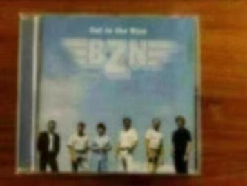 BZN : out in THE Blue beschikbaar voor biedingen