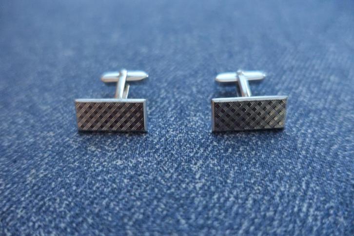 Vintage manchetknopen verzilverd rechthoekig met ruitmotief, Sieraden, Tassen en Uiterlijk, Manchetknopen, Zo goed als nieuw, Overige materialen