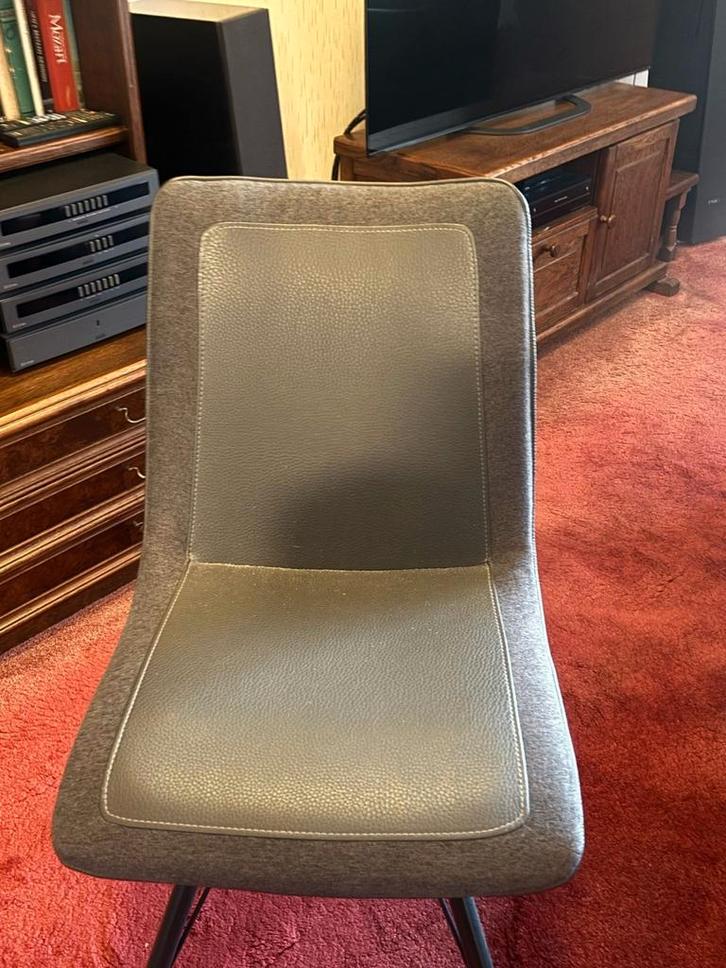 6 eethoek stoelen in hele goede staat, Huis en Inrichting, Stoelen, Zo goed als nieuw, Vier, Ophalen