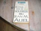 Jean M. Auel - De stam van de holebeer, Gelezen, Ophalen of Verzenden, Jean M. Auel
