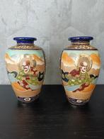 2 antieke Japanse Satsuma vazen., Antiek en Kunst, Ophalen of Verzenden
