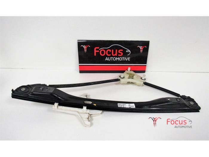 Ruitmechaniek 4Deurs rechts-achter van een Volkswagen Amarok, Auto-onderdelen, Ruiten en Toebehoren, Volkswagen, Gebruikt, 6 maanden garantie