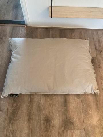 Lex&Max hondenkussen beschikbaar voor biedingen