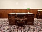 Klassiek Engels Chesterfield Bureau, Antiek en Kunst, Antiek | Kantoor en Zakelijk, Ophalen