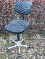 Extra hoge werkbankstoel. Merk Bozo, Ophalen, Zo goed als nieuw, Overige soorten