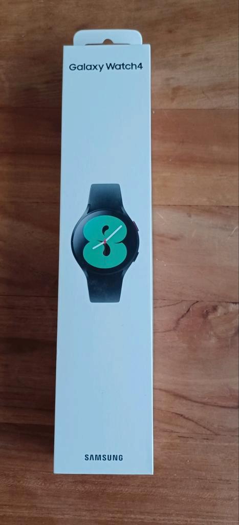 Samsung galaxy watch 4 nieuw, Sieraden, Tassen en Uiterlijk, Smartwatches, Nieuw, Android, Zwart, Calorieverbanding, Hartslag