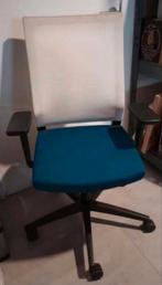 Viasit impulse bureaustoel bureau stoelen 3 stuks haworth

P, Huis en Inrichting, Bureaustoelen, Ophalen of Verzenden, Zo goed als nieuw