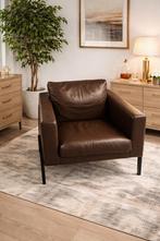 Donkerbruine stoel (kunstleer) top conditie 2 stuks, Ophalen, Overige materialen, 75 tot 100 cm, Design fauteuils