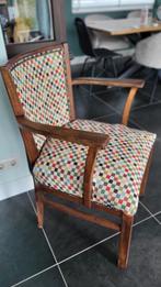 Vintage Stoel met Armleuning - Geruite Stof, Huis en Inrichting, Stoelen, Ophalen, Hout, Gebruikt, Overige kleuren