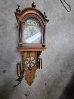 Antieke Wandklok Friese staart met Gewichten, Antiek en Kunst, Ophalen of Verzenden