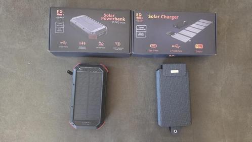 Lideka Solar Powerbank Charger 30.000 mAh + Zonnepaneel 2.40, Computers en Software, Overige Computers en Software, Zo goed als nieuw