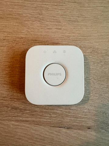 Philips Hue Bridge V2 - Slimme Verlichting beschikbaar voor biedingen