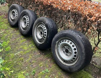 Pirelli All Season banden 16 inch op stalen velgen, Auto diversen, Auto-accessoires, Ophalen