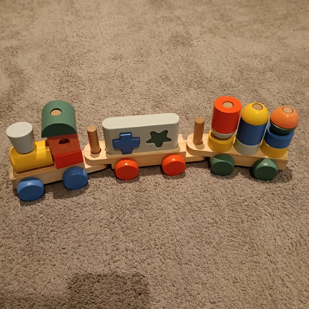 Houten trein van HEMA met vormen, Kinderen en Baby's, Speelgoed | Houten speelgoed, Ophalen of Verzenden, Zo goed als nieuw, Duw- of Trekspeelgoed