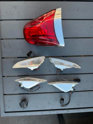 Vespa achterlicht + knipperlicht beschikbaar voor biedingen