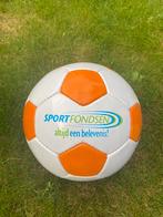 Voetbal bal, Sport en Fitness, Volleybal, Ophalen of Verzenden, Zo goed als nieuw, Bal